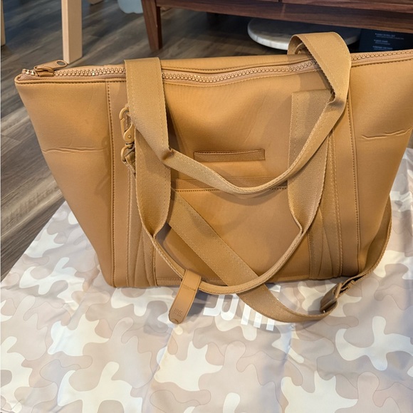 Dagne Dover medium carryall Camel Tote Bag - Picture 5 of 5